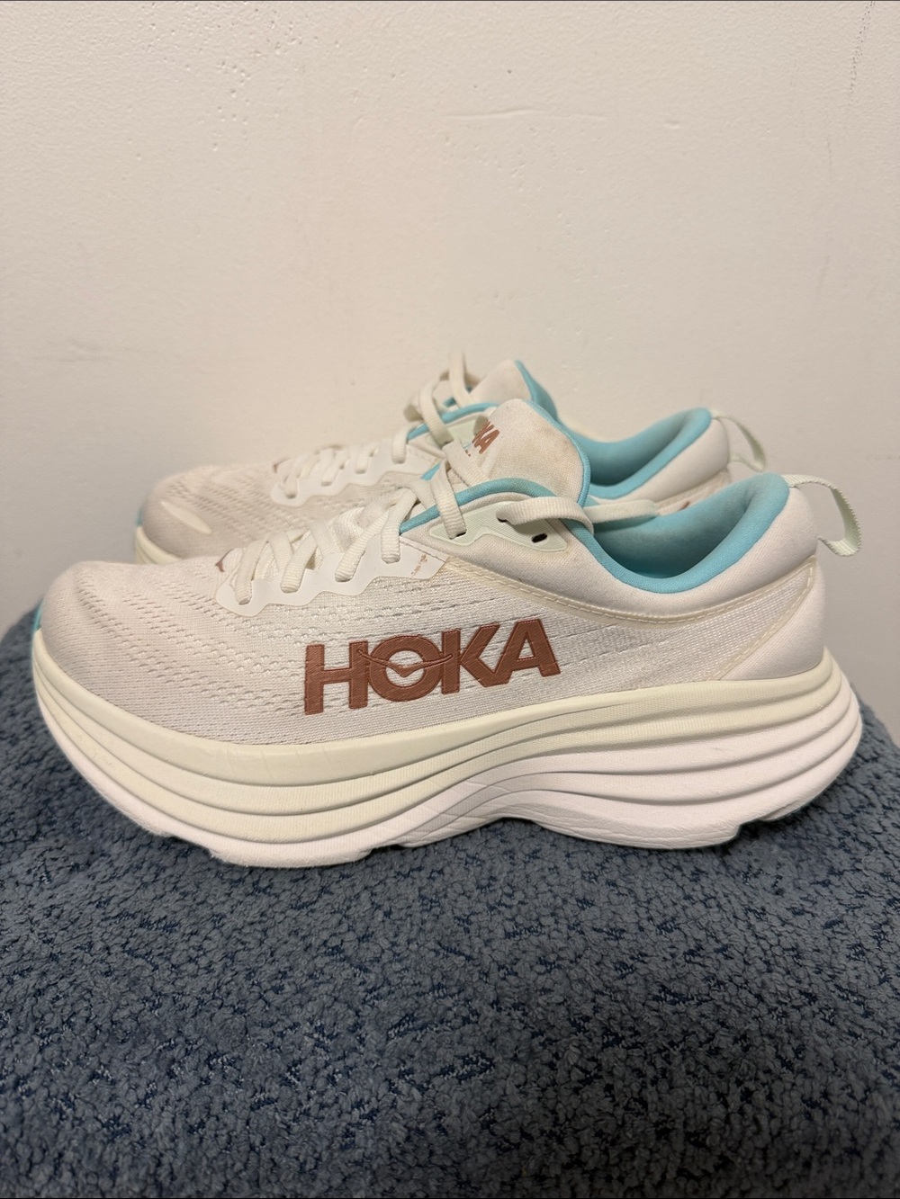 Hoka Bondi 8 Women's White Running Sneakers with Light Blue Collar